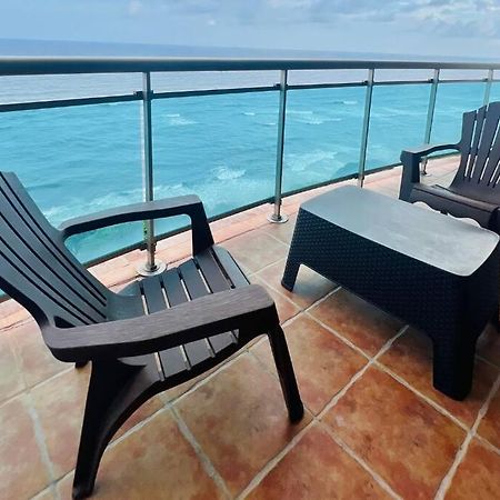 Beach Front Penthouse In Exclusive Tower Santo Domingo Exterior photo