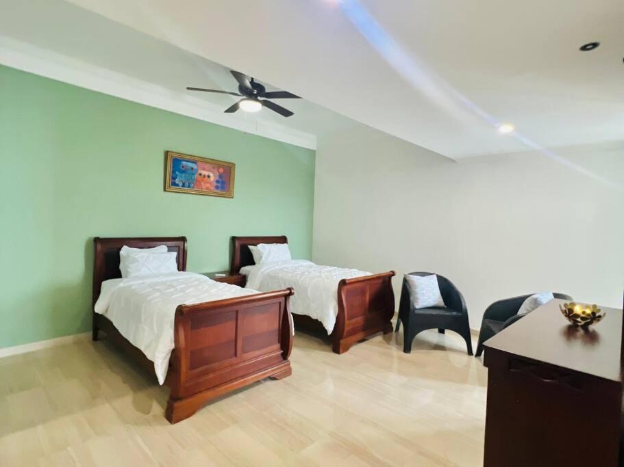 Beach Front Penthouse In Exclusive Tower Santo Domingo Exterior photo